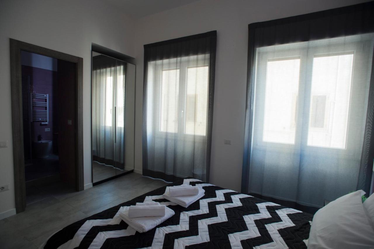 Lecentre 174 Bed & Breakfast Salerno Bagian luar foto