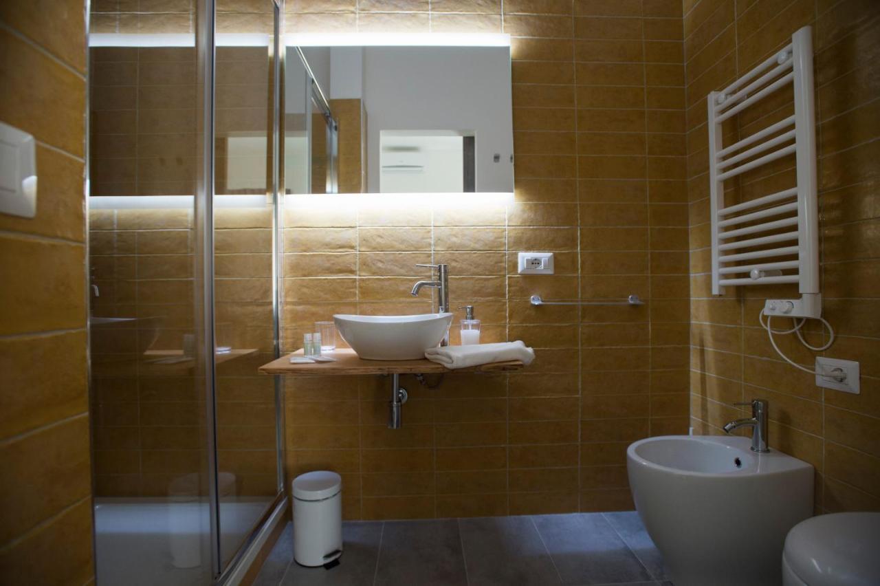 Lecentre 174 Bed & Breakfast Salerno Bagian luar foto