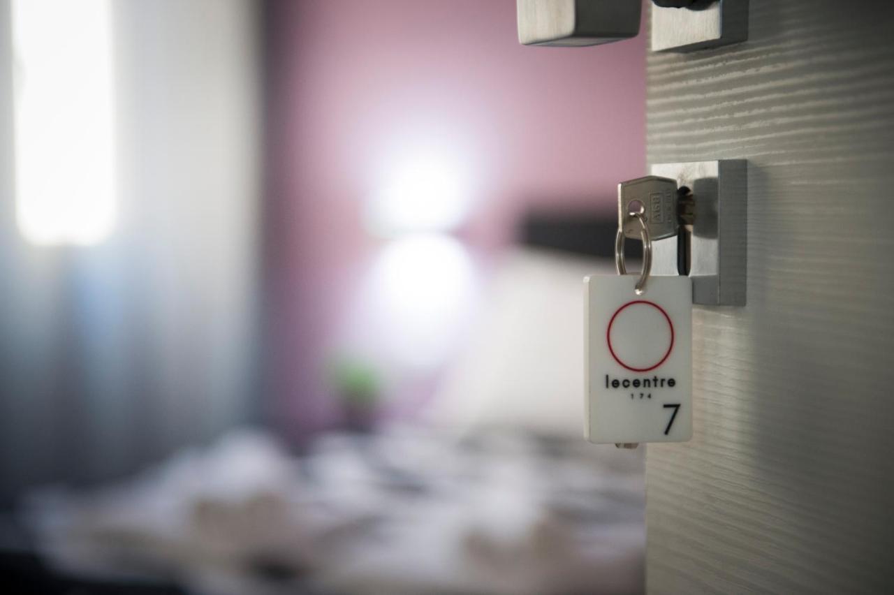 Lecentre 174 Bed & Breakfast Salerno Bagian luar foto