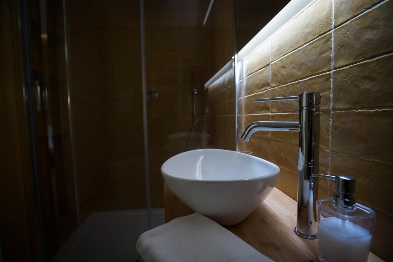 Lecentre 174 Bed & Breakfast Salerno Bagian luar foto